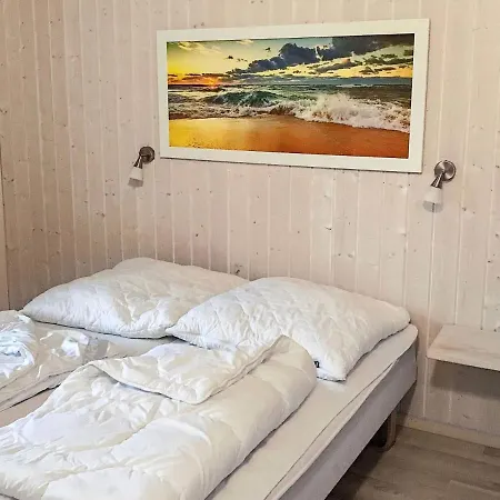 Five-bedroom Holiday In 1 *