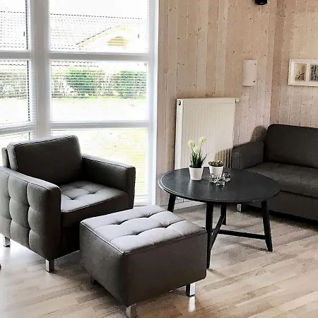 Five-bedroom Holiday In 1