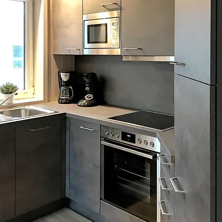 Ferienhaus Five-bedroom Holiday In 1 *