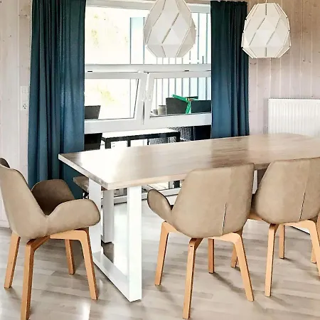 Ferienhaus Five-bedroom Holiday In 1 Grömitz